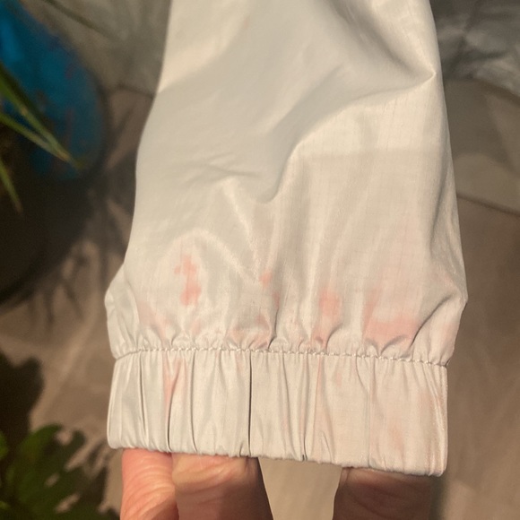 The North Face rain jacket - Picture 13 of 13